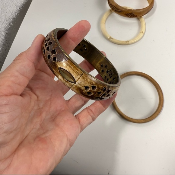 4 vintage bangle bracelets neutral earth tones, perfect for stacking - Picture 2 of 5